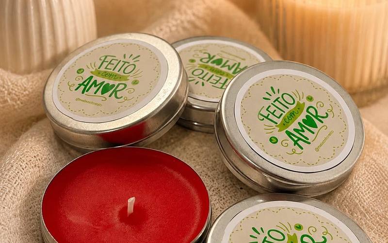 Velas em lata Feito com Amor